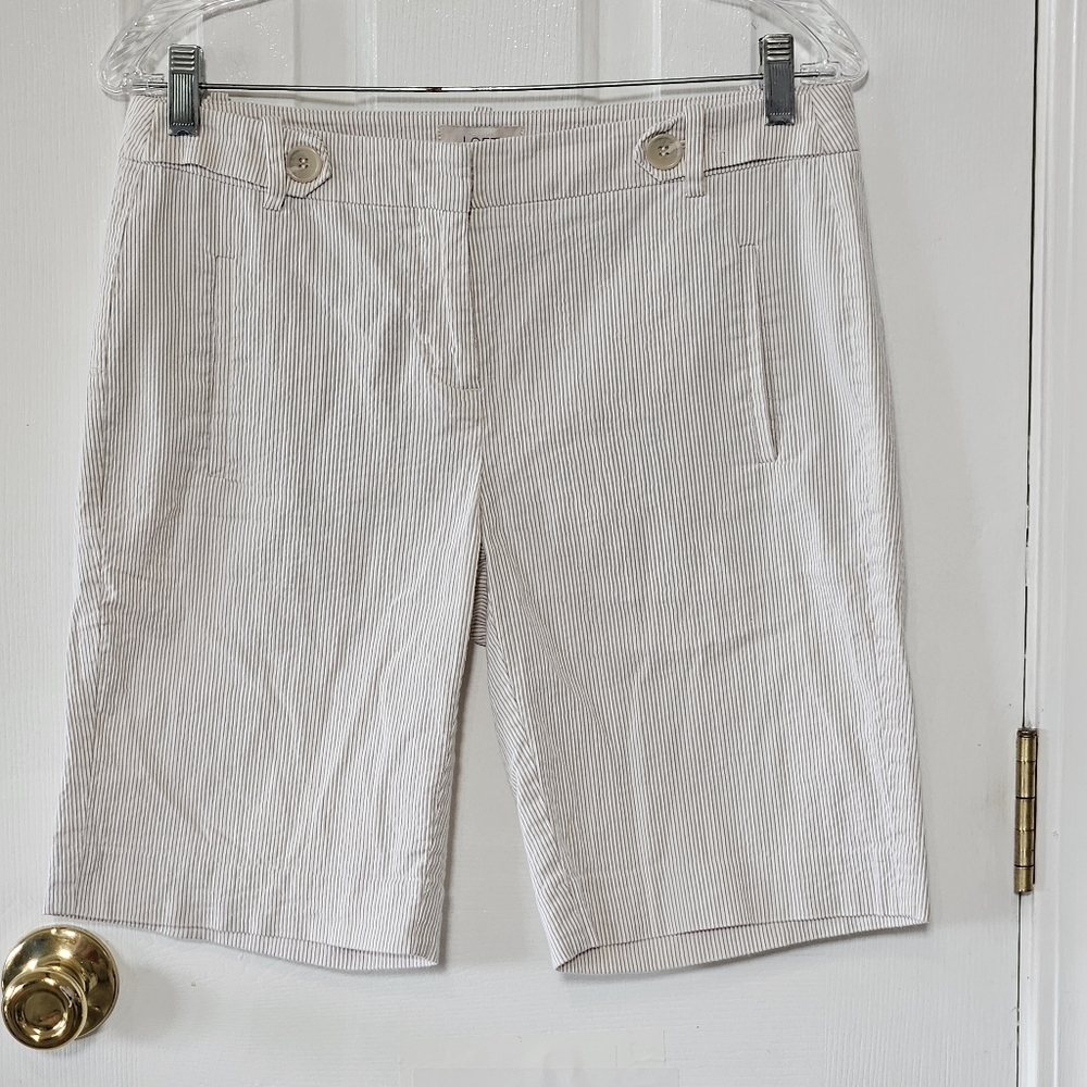 LOFT Cream Tan Striped Women's Bermudas Size 2